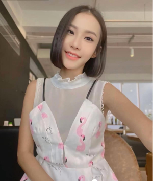 🌸